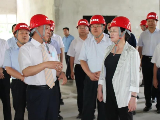 8aaa99a663e44f416bef334efe416183